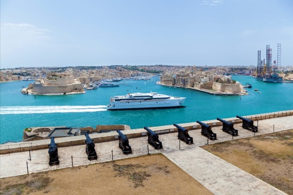 catamarani pozzallo malta