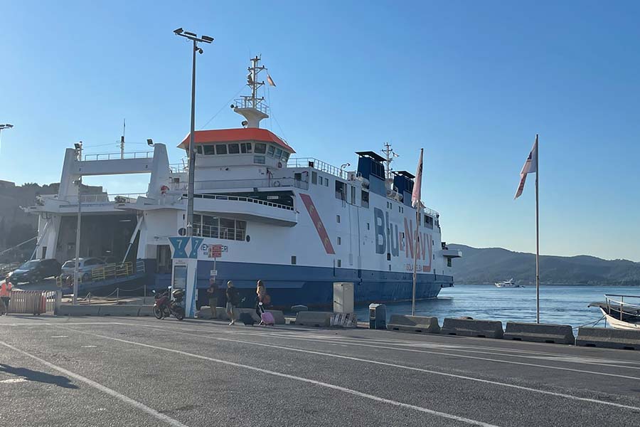 Blu Navy ferry Portoferraio