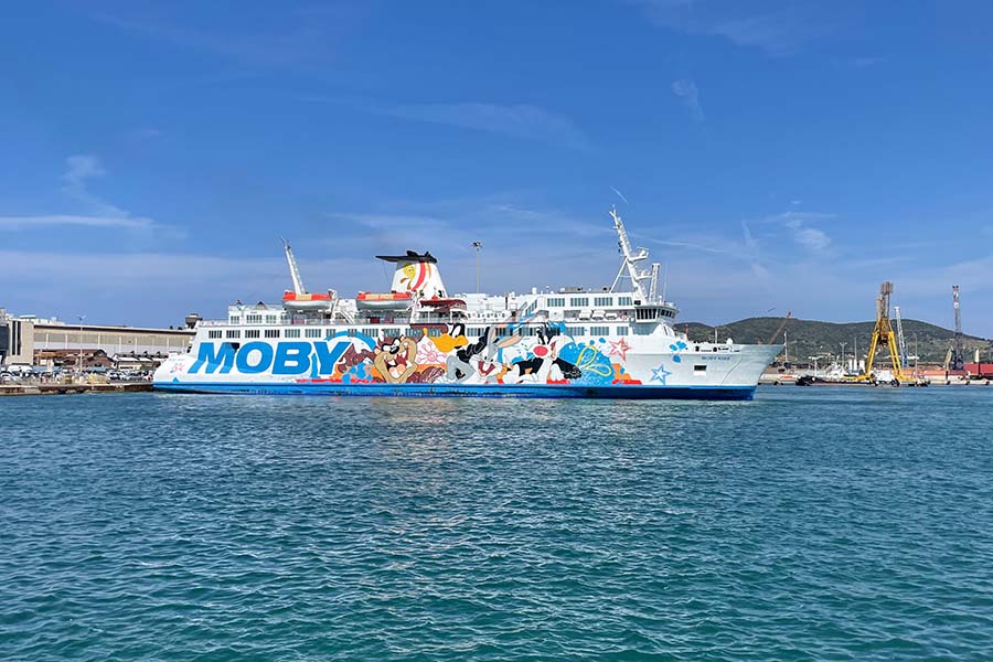 Mobylines ferry in Piombino