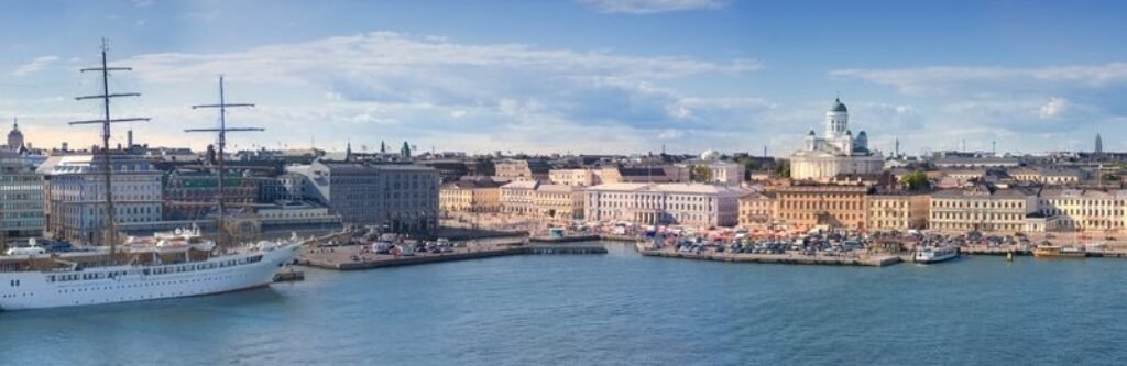 ferry tallin-helsinki, view over Helsinki