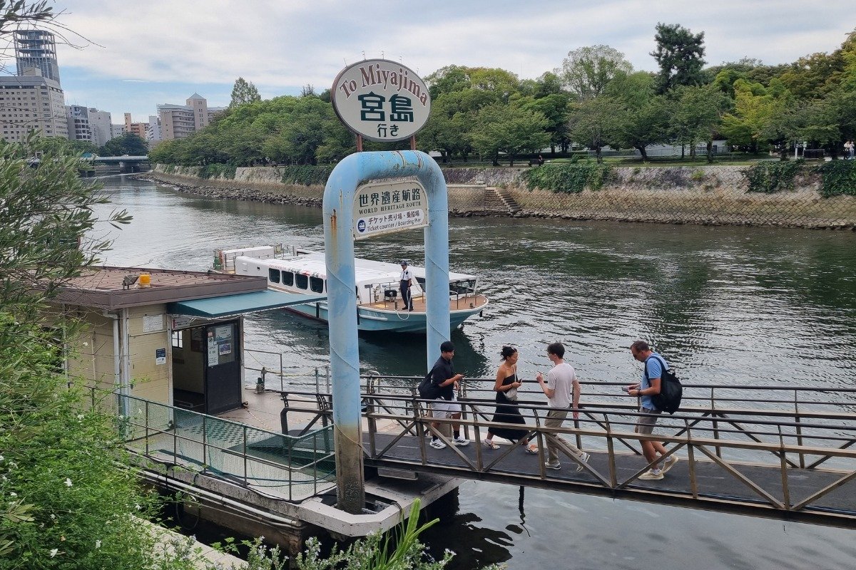 ferry from hiroshima to miyajima